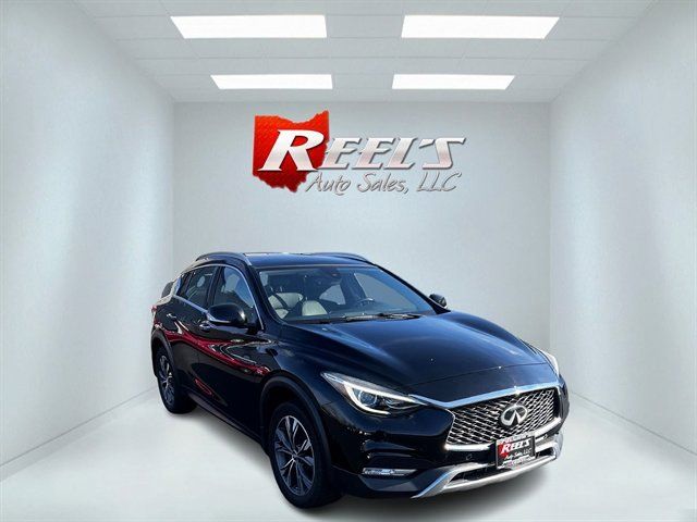 2018 INFINITI QX30 Essential