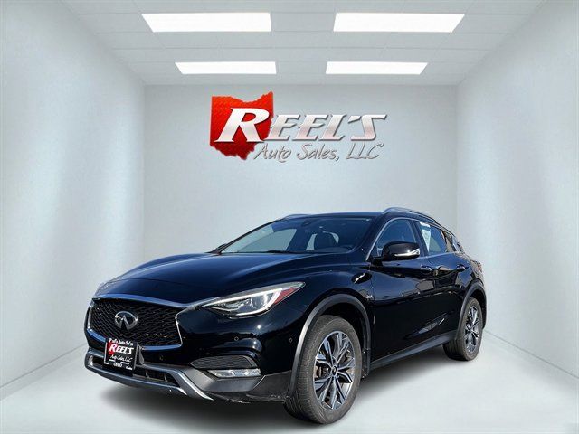 2018 INFINITI QX30 Essential