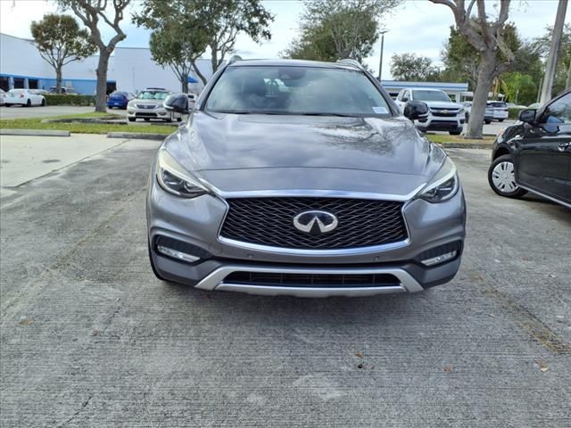 2018 INFINITI QX30 Essential