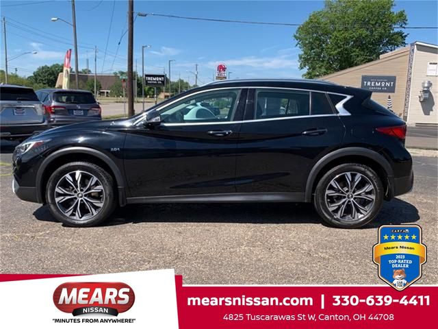 2018 INFINITI QX30 Essential