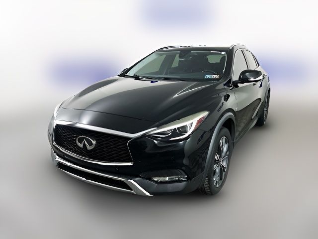 2018 INFINITI QX30 Essential