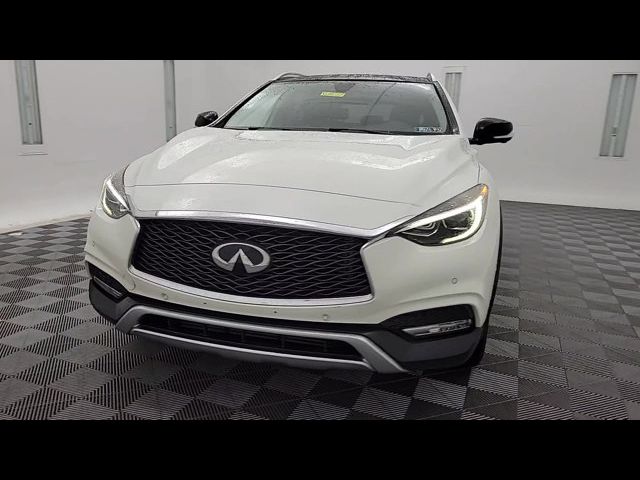 2018 INFINITI QX30 Essential