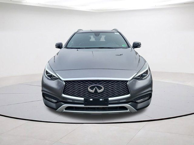 2018 INFINITI QX30 Essential