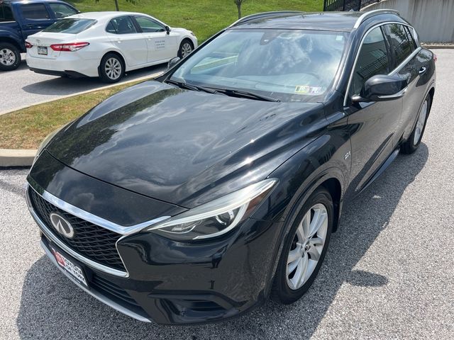 2018 INFINITI QX30 Luxe