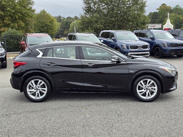 2018 INFINITI QX30 Luxe