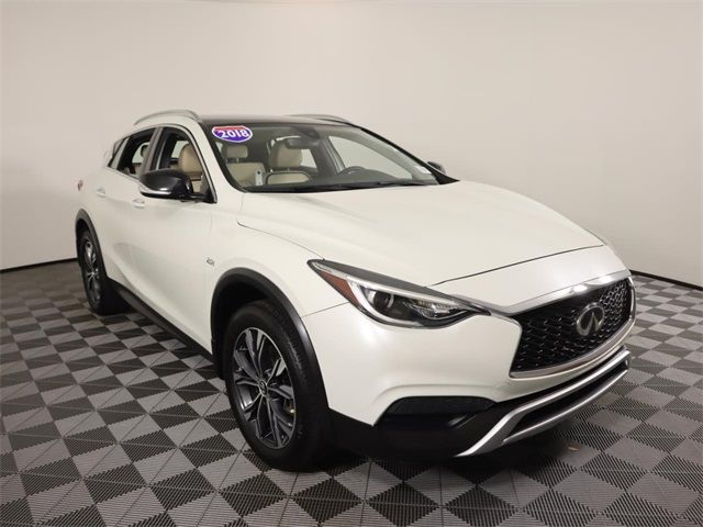 2018 INFINITI QX30 Luxe