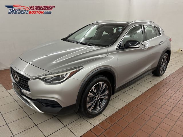 2018 INFINITI QX30 Luxe