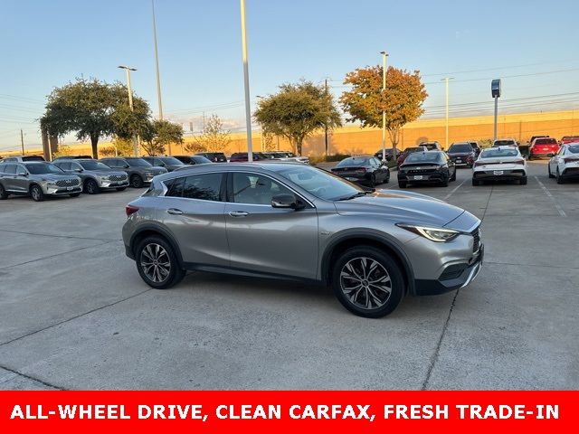 2018 INFINITI QX30 Luxury