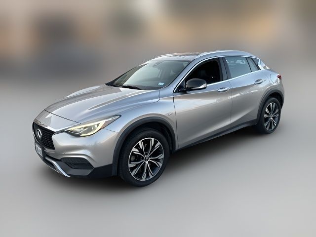 2018 INFINITI QX30 Luxury