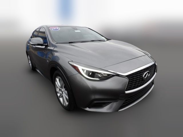 2018 INFINITI QX30 Luxury