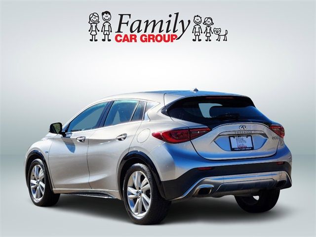 2018 INFINITI QX30 Luxury