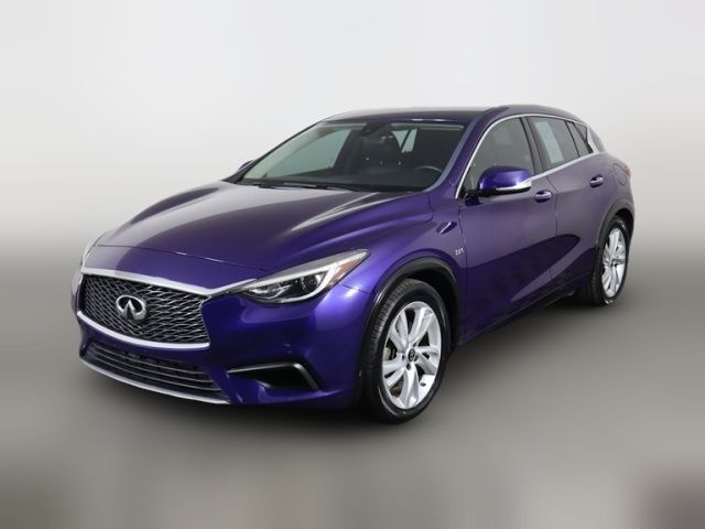 2018 INFINITI QX30 Luxury