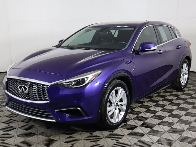 2018 INFINITI QX30 Luxury