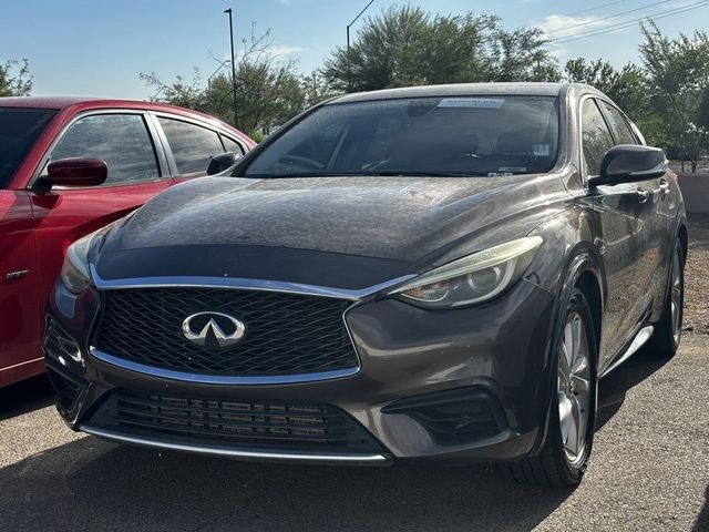 2018 INFINITI QX30 Luxury