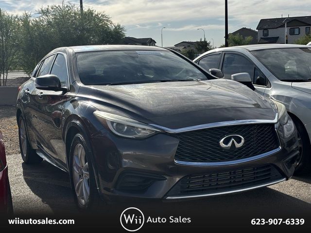 2018 INFINITI QX30 Luxury