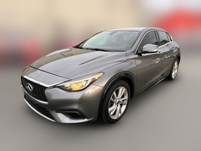 2018 INFINITI QX30 Luxury