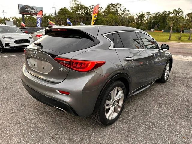 2018 INFINITI QX30 Luxury