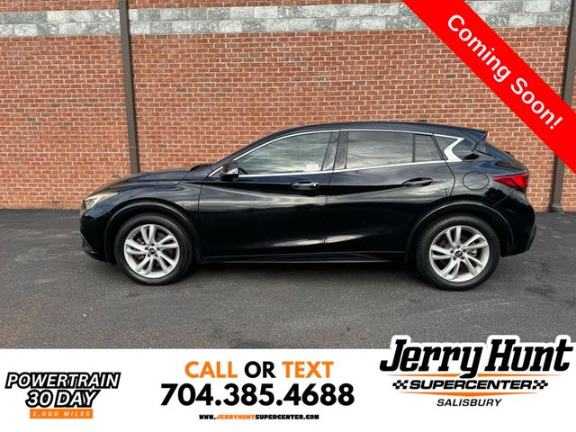 2018 INFINITI QX30 Luxury