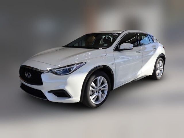 2018 INFINITI QX30 Luxury