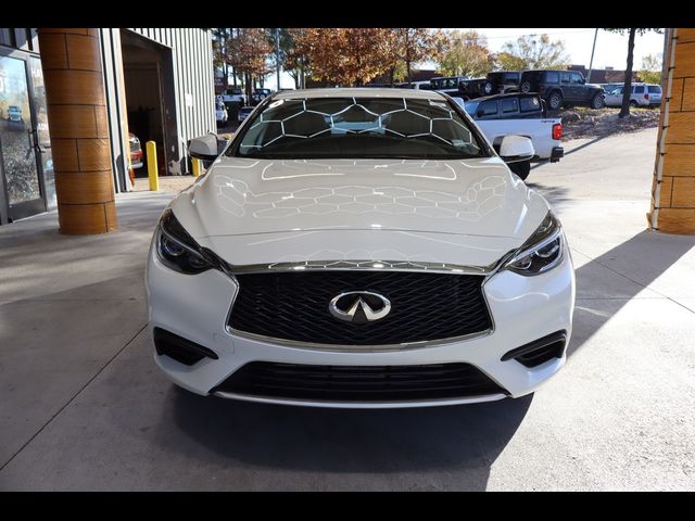 2018 INFINITI QX30 Luxury