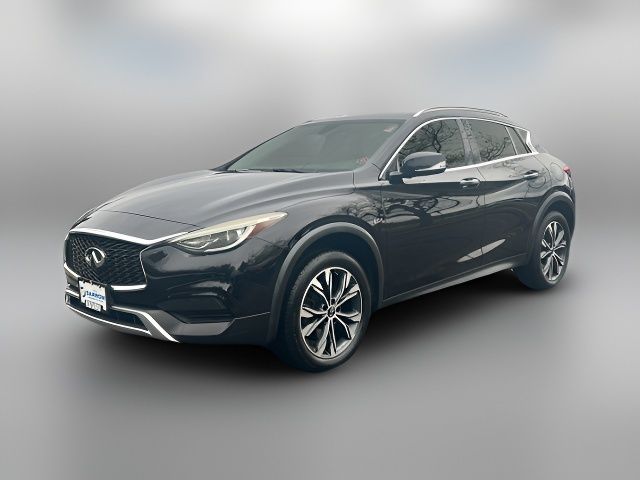 2018 INFINITI QX30 Luxury