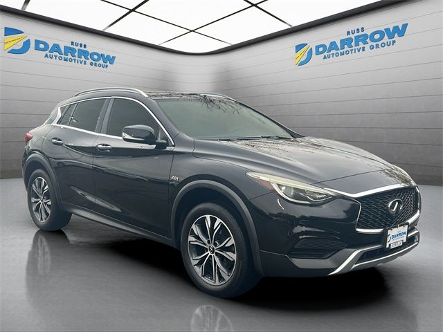 2018 INFINITI QX30 Luxury