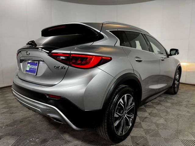 2018 INFINITI QX30 Luxury