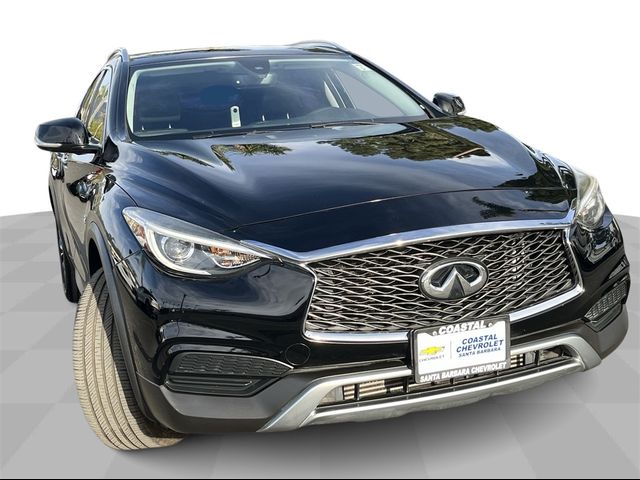 2018 INFINITI QX30 Luxury