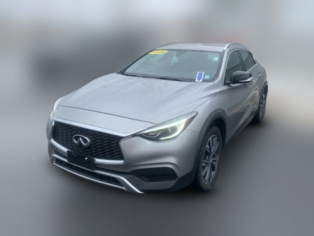 2018 INFINITI QX30 Luxury