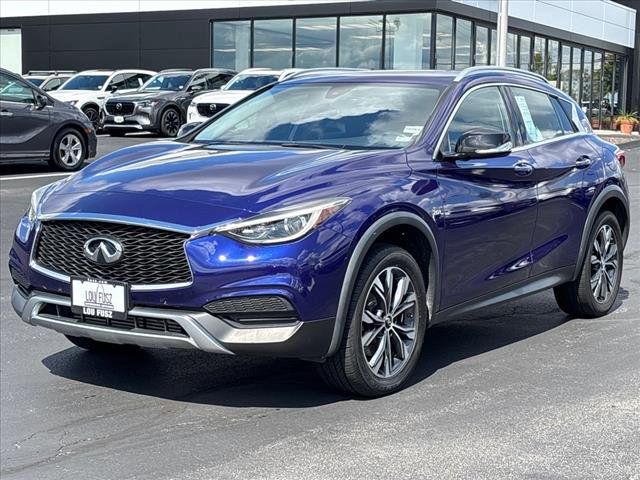 2018 INFINITI QX30 Luxury