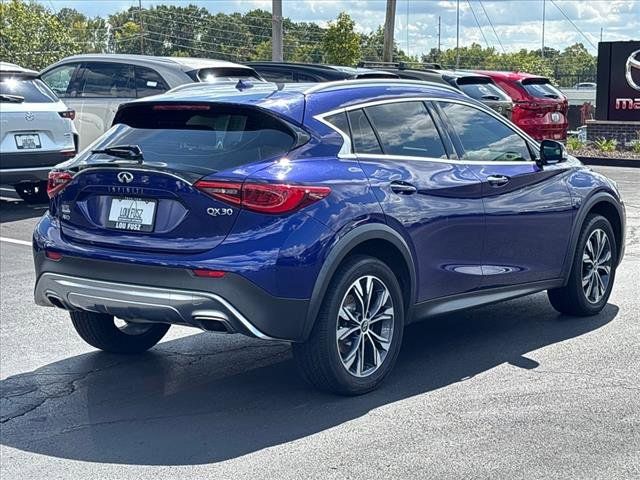 2018 INFINITI QX30 Luxury