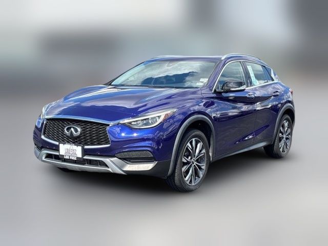 2018 INFINITI QX30 Luxury