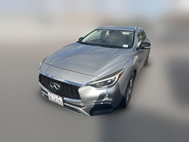 2018 INFINITI QX30 Luxury