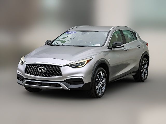 2018 INFINITI QX30 Luxury