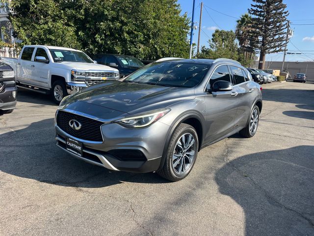 2018 INFINITI QX30 Luxury