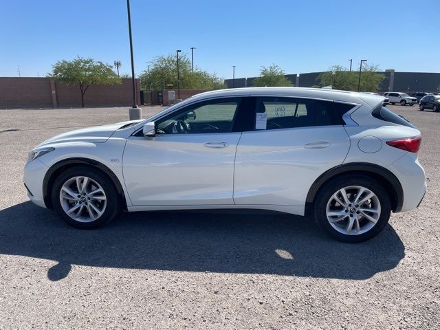 2018 INFINITI QX30 Pure