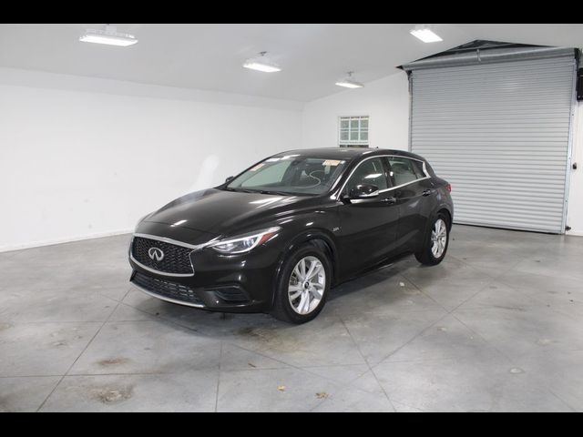 2018 INFINITI QX30 Pure