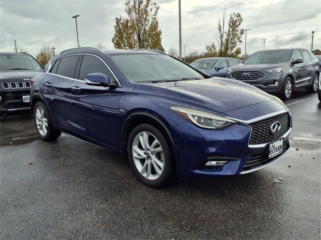 2018 INFINITI QX30 Premium