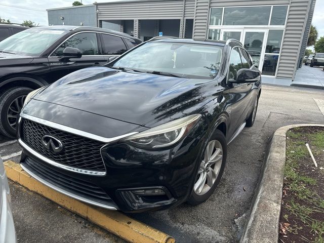 2018 INFINITI QX30 Premium