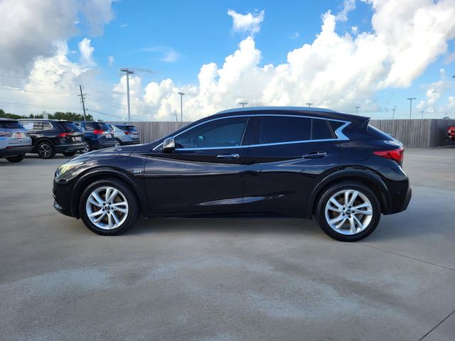 2018 INFINITI QX30 Premium