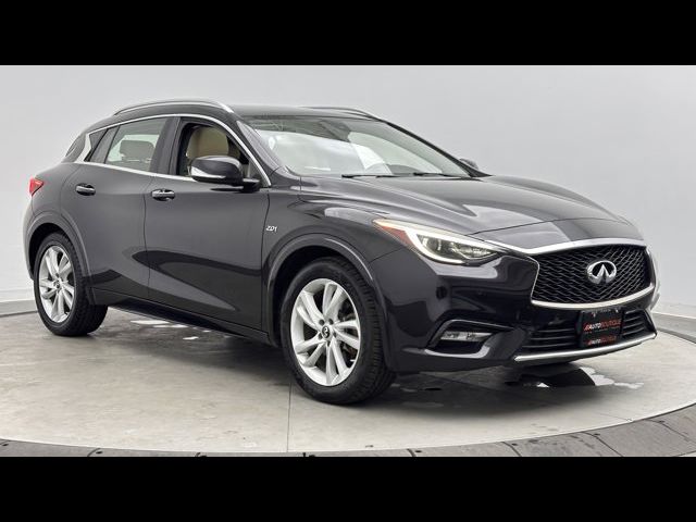 2018 INFINITI QX30 Premium
