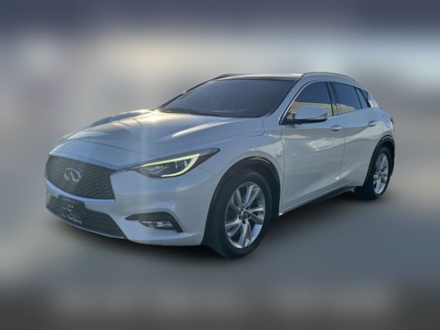 2018 INFINITI QX30 Premium