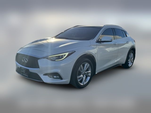 2018 INFINITI QX30 Premium