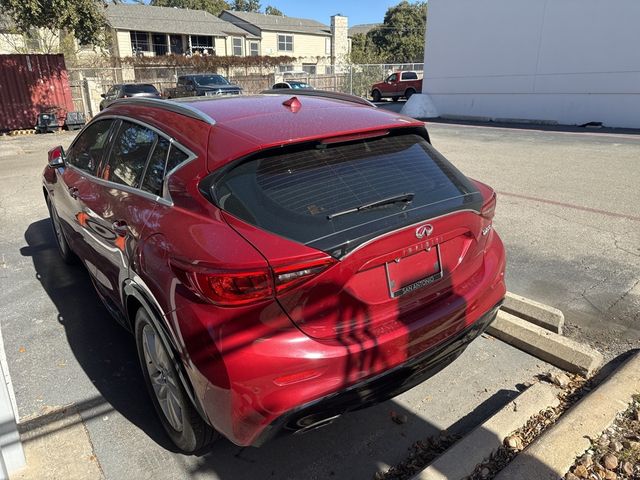 2018 INFINITI QX30 Premium