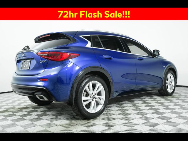 2018 INFINITI QX30 Premium