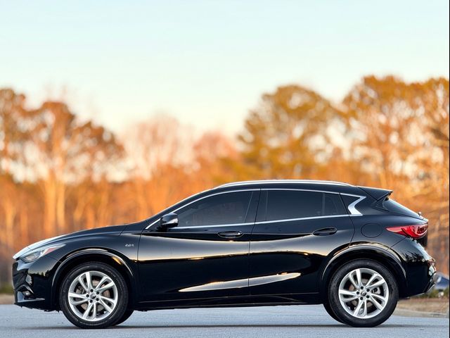 2018 INFINITI QX30 Premium