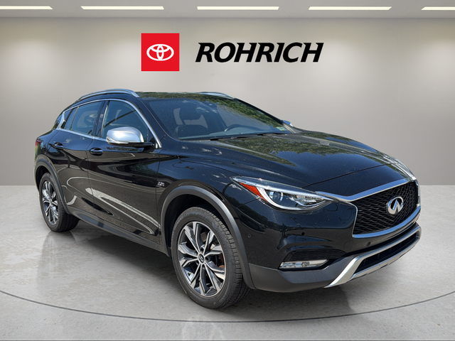 2018 INFINITI QX30 Premium