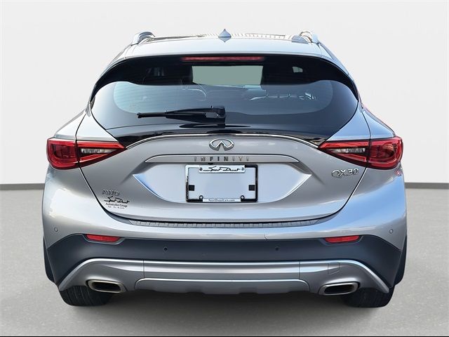 2018 INFINITI QX30 Premium