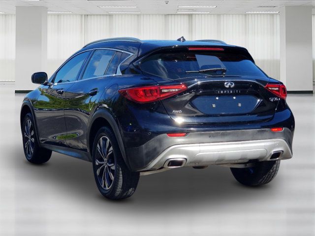 2018 INFINITI QX30 Premium