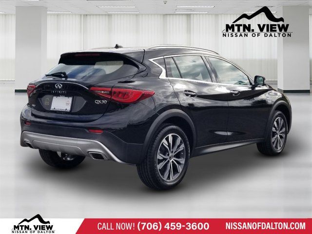 2018 INFINITI QX30 Premium